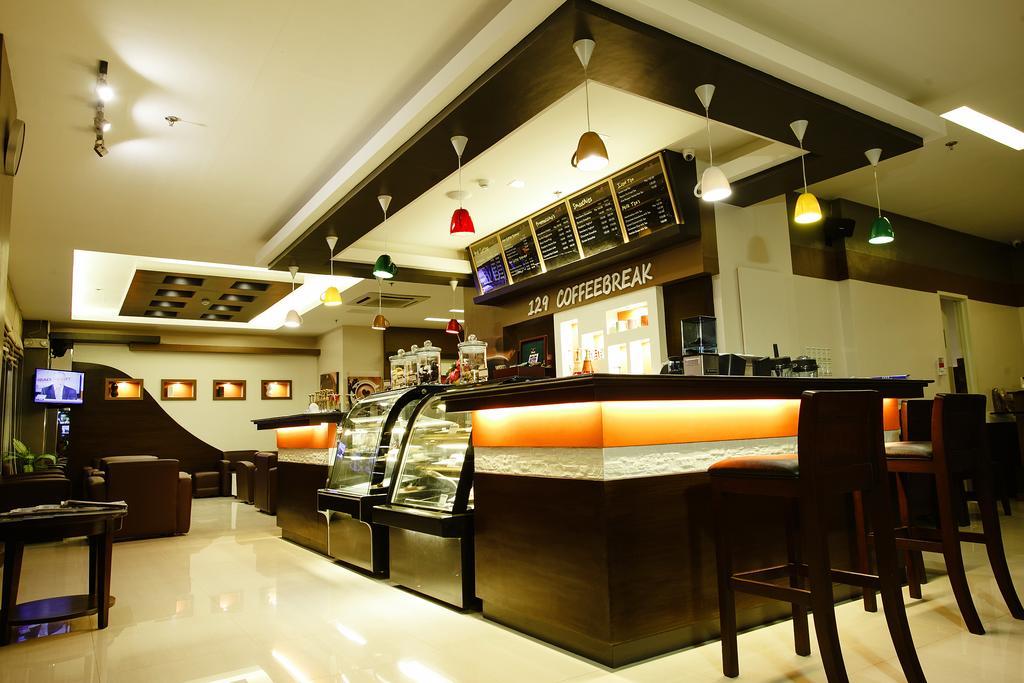 Big 8 Corporate Hotel Tagum Exterior foto