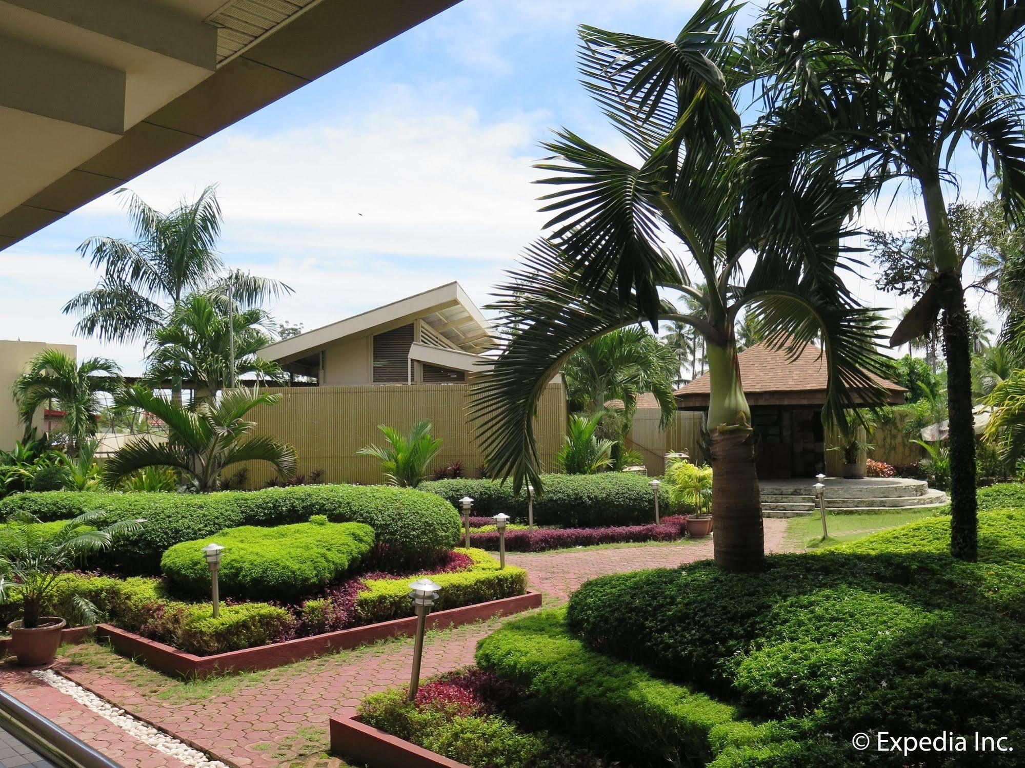 Big 8 Corporate Hotel Tagum Exterior foto