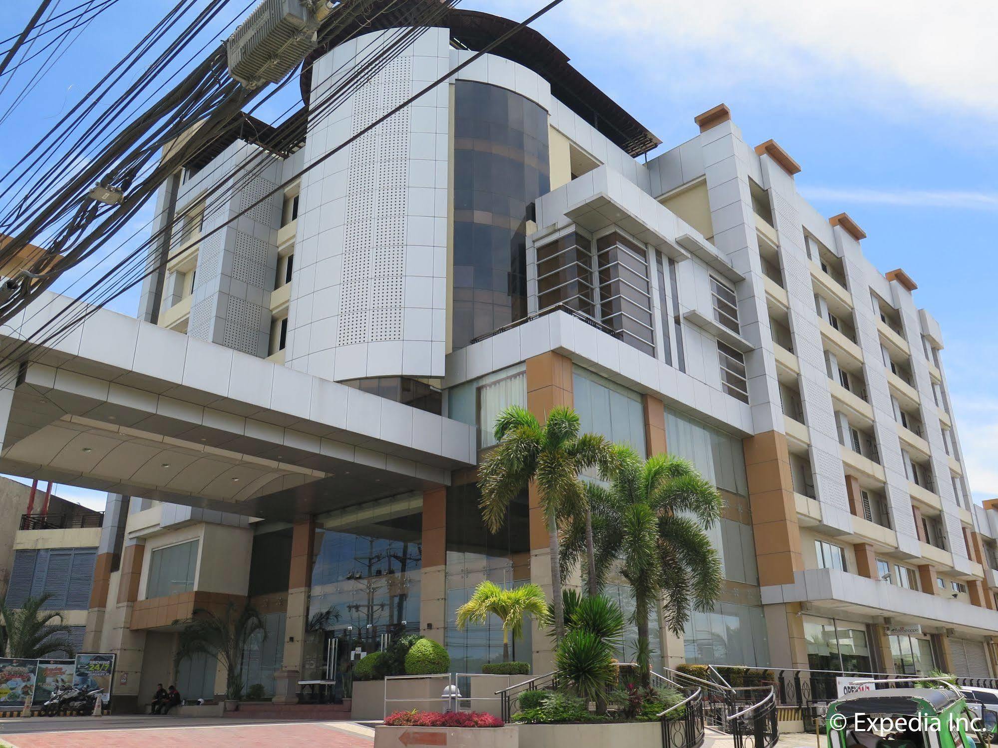Big 8 Corporate Hotel Tagum Exterior foto
