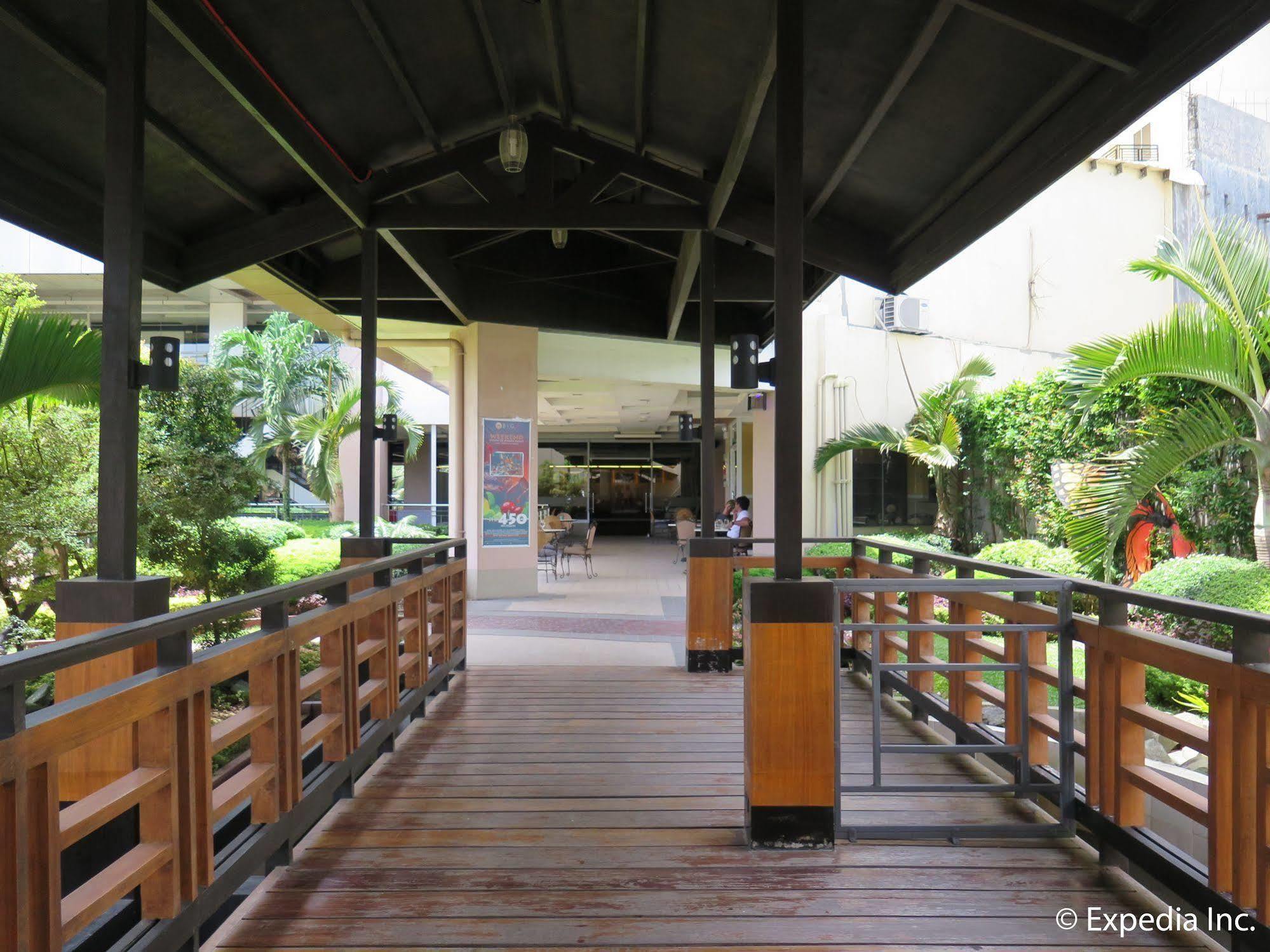 Big 8 Corporate Hotel Tagum Exterior foto