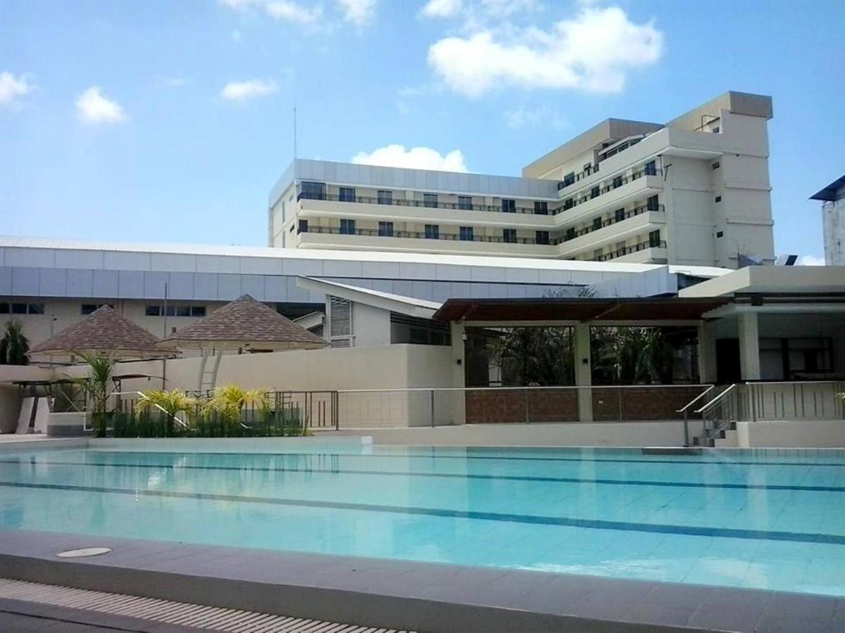 Big 8 Corporate Hotel Tagum Exterior foto